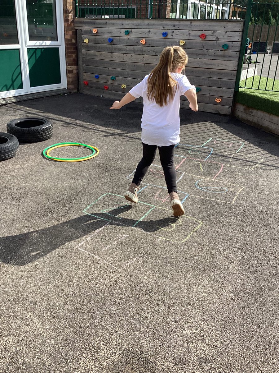 Miss Bell tweet media