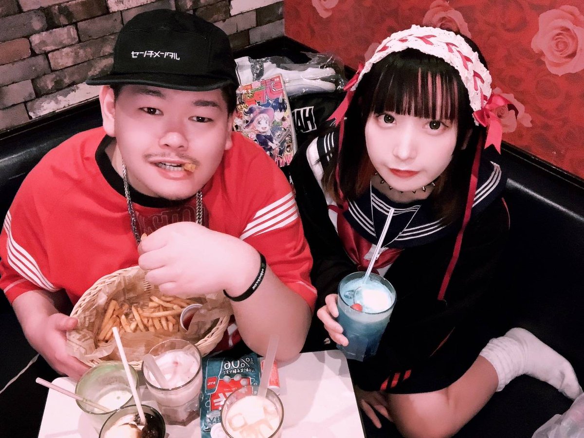 s_s_l_bingo's tweet photo. ★★★チケット発売中★★★
「紅葉狩り」
11月23日（日）福山ミュージックファクトリー（広島県）オープン16:30、スタート17:00
▼出演
・センチメンタル思春期
・ゆらぴこ
・ローレライズ
・クリトリック・リス
・がしまひで
▼チケット
一般3,000円、U-25チケット（25歳以下）2,000円。
小学生無料、保護者同伴必須。未就学入場不可。
各アーティストの取り置きチケット、フォームよりご予約ください。
チゲットでもどうぞ。　https://t.co/RlKQJ4id1Q
◆タイムテーブルは10月下旬に公開予定！最後まで見ても新大阪までの新幹線に間に合わせるけんね～