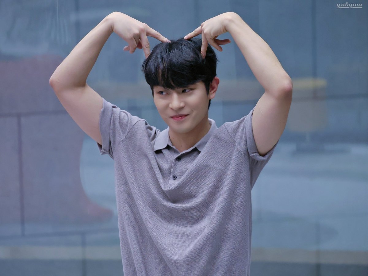 yakgwa_zz's tweet photo. 240814 베어 퇴근길                                
                                              250911 베어 퇴근길

일년사이에 ୧₍⸍⸌̣ʷ̣̫⸍̣⸌₎୨
#김재한 https://t.co/cKeHUohl7t