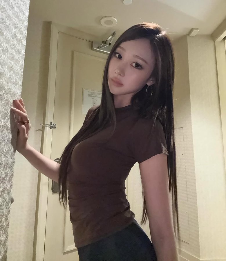 heartnhaze's tweet image. Please help repost? And may your help return to you in even greater measure! ❤️

Fresh from the shelf—ready stock layout 
Muse: AESPA Giselle 
Price: IDR 7,000 

#zonauang #zonaba