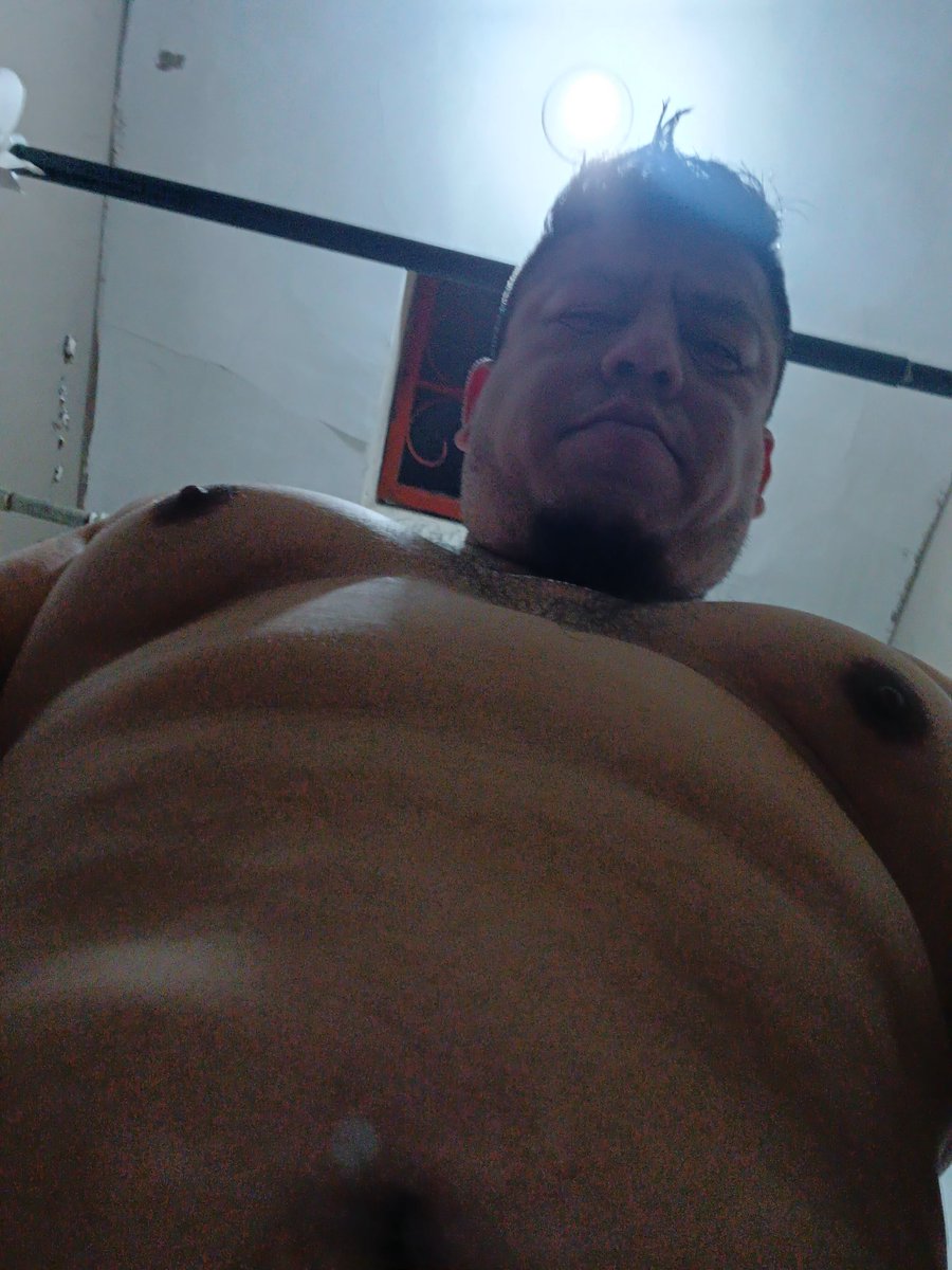 Desde ahi te quiero ver comiéndote mi verga!!👿🍆💦😈