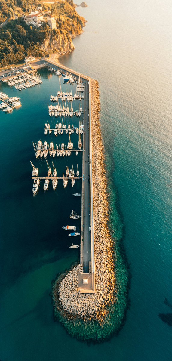 worldaround_'s tweet photo. Agropoli, Italy https://t.co/DfkgFAeLd9