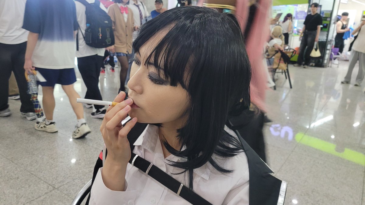 식후땡.jpg
(소품은 소품일 뿐입니다)