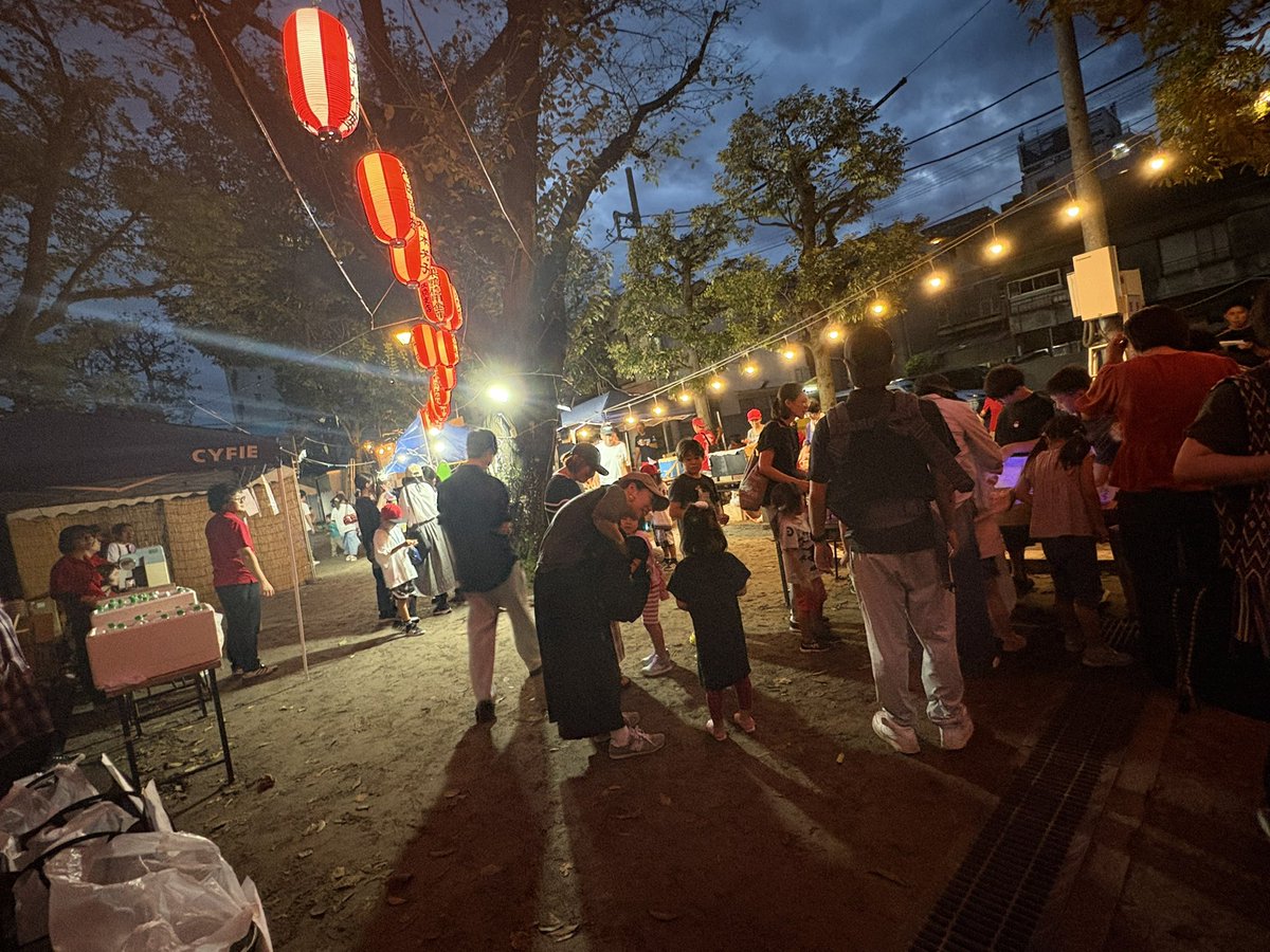 1004Morgenstern's tweet image. 初カラクト来ました！
近くでお祭りやってます！