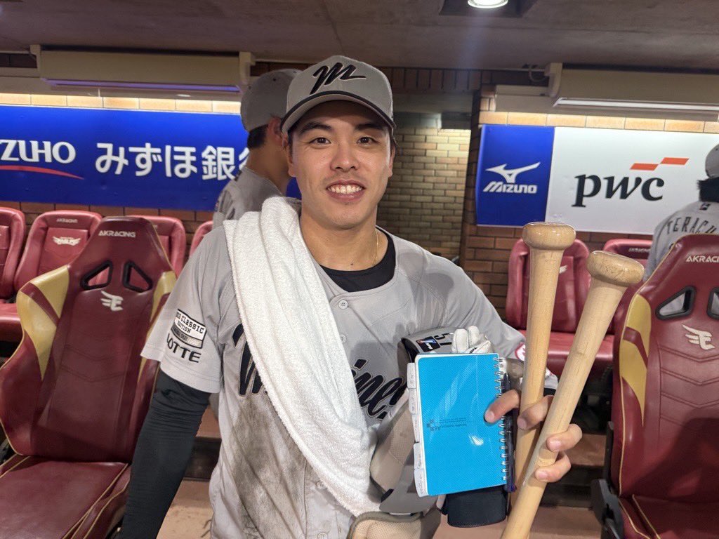 粘りの打撃で猛打賞。 守備でも華麗なるプレーをみせてくれた #小川龍