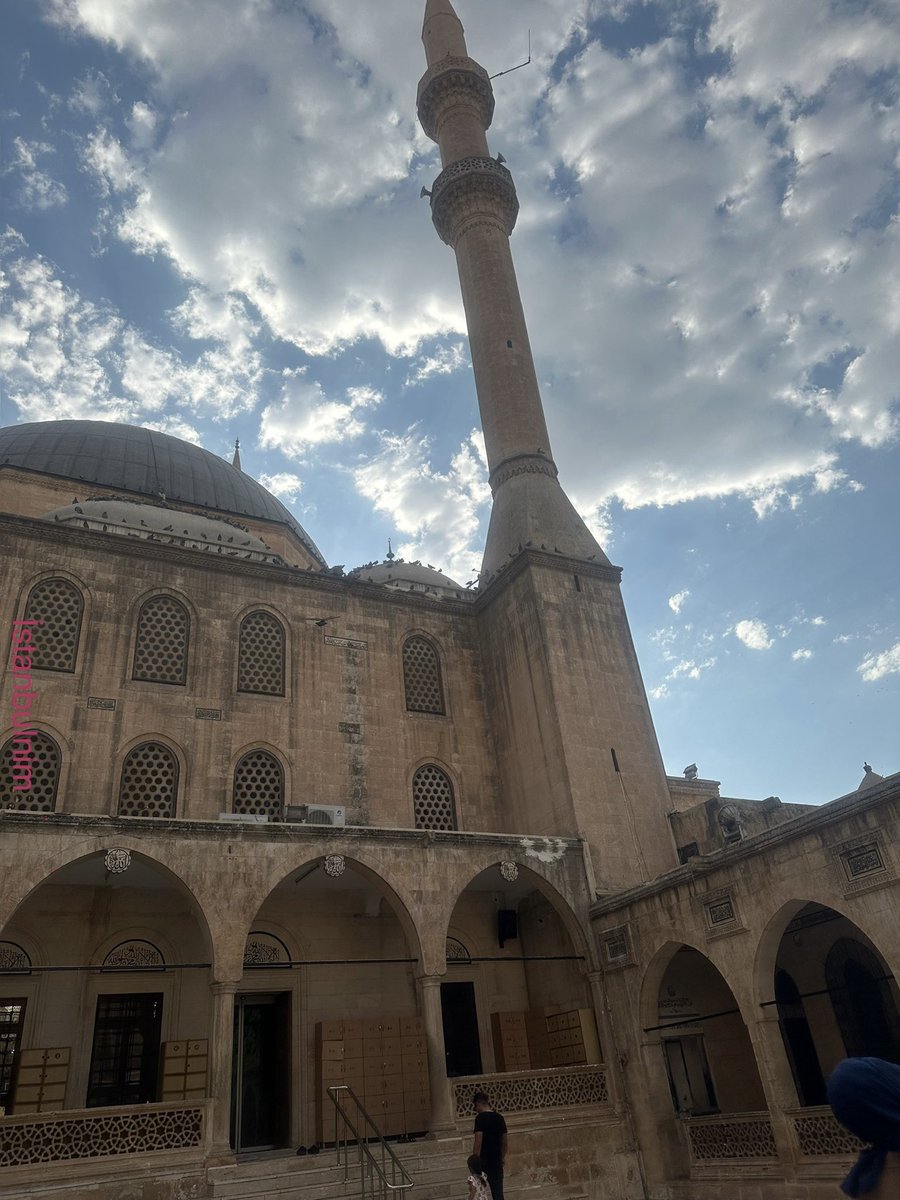 Nim yazar 🕊🇹🇷🇯🇴 (@istanbulnim) on Twitter photo Her bir yağmur damlasını bir melek indirir ve kıyamete kadar ona bir daha nöbet gelmez.  
Marifetname
Başımıza gelen herşey bizim yaptıklarımızdan yada yapmadıklarımızdandır. 
....... Her bir yağmur damlasını bir melek indirir ve kıyamete kadar ona bir daha nöbet gelmez.  
Marifetname
Başımıza gelen herşey bizim yaptıklarımızdan yada yapmadıklarımızdandır. 
.......