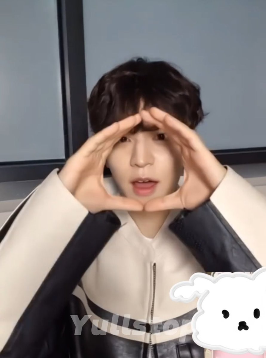 ksmlmh1023's tweet photo. 말랑말랑모찌 승민이🤍 https://t.co/sV1stRjm6o