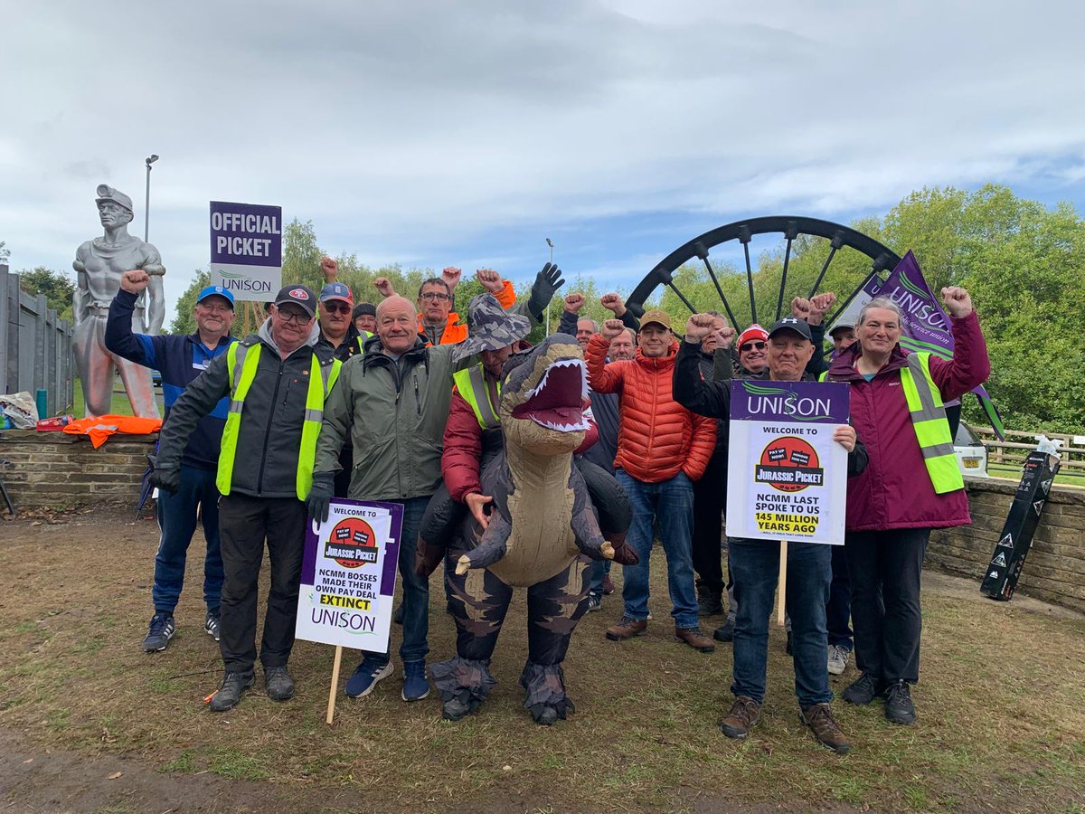 Day 25 of strike at National Coal Mining Museum in #Wakefield- Another lively and good natured picket line full of laughs and daft humour <a href="/unisontheunion/">UNISON - UK's largest union</a> <a href="/unisonyh/">UNISON Yorkshire & Humberside</a>