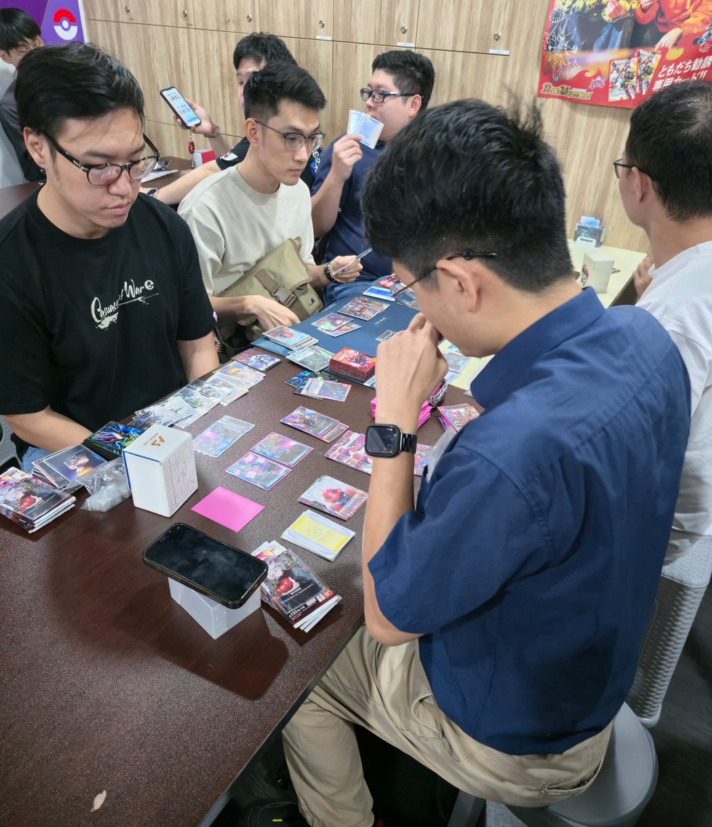 12/9 Newtype Challenge concluded! 

==TOP 8==
1[Winner]: YY (G/W)
2: 王晋辉Jeremy Alex Ong (B/W)
3: 大热 (G/B)
4: Aaron (R/B)
5: 00RAIDERS (G/W)
6: TK (-)
7: Renovous (G/W)
8: gljx888 (-)

#cardboardcollectible
#tradingcardgame
#gundam 
#GundamTCG
#GCG 
#ガンダムカードゲーム