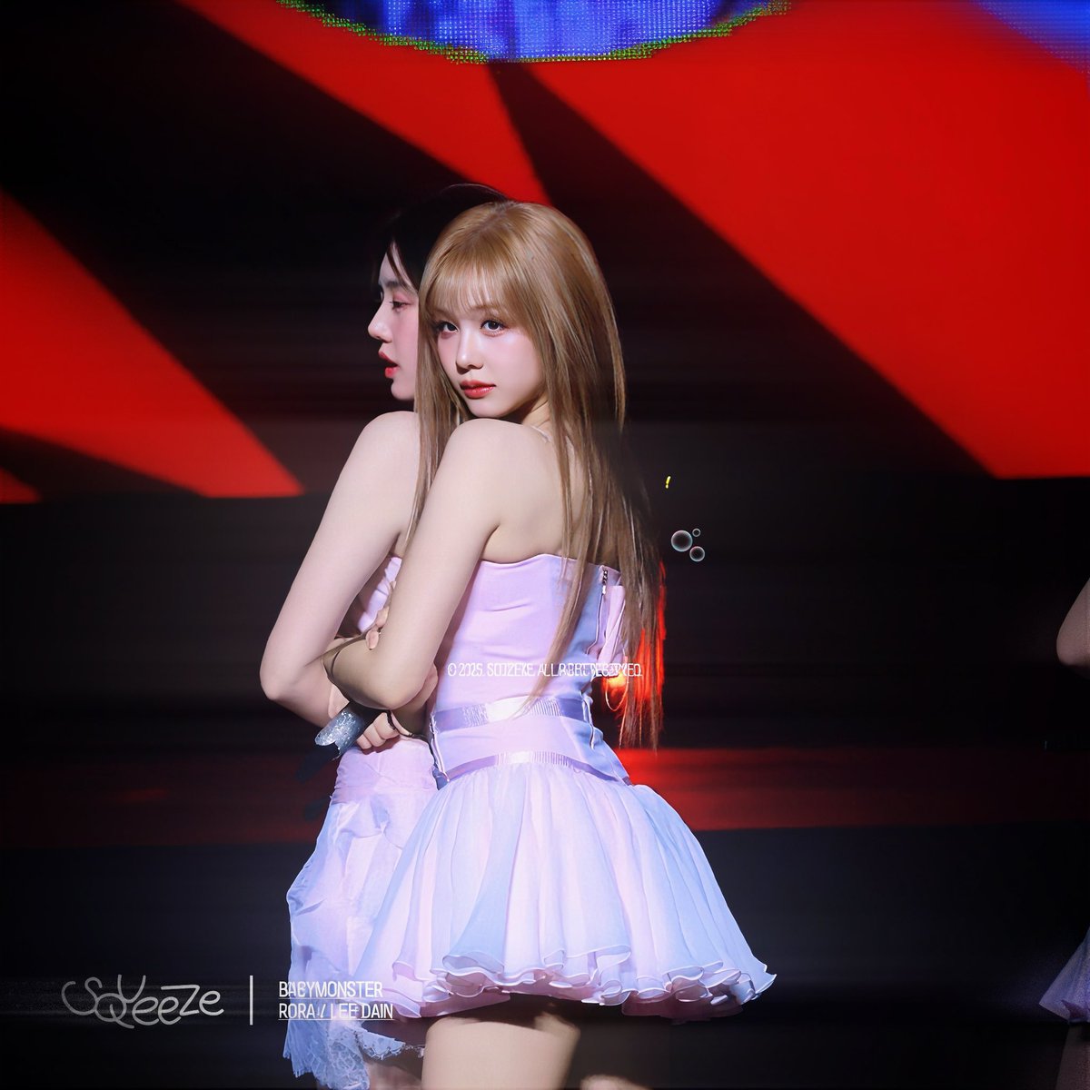 thischerryycola's tweet photo. น้องแพรผมบลอนด์ มีหน้าม้า ไดร์ตรง คือที่สุด คะแนนเต็มร้อยพี่ให้ล้านเลยค้าบบบ 😭🫶

©️squeeze_0814 

PHARITA LIGHTS UP SEATTLE
#HELLOMONSTERS_in_SEATTLE
#PHARITA #BABYMONSTER https://t.co/9yKDfpUX0t