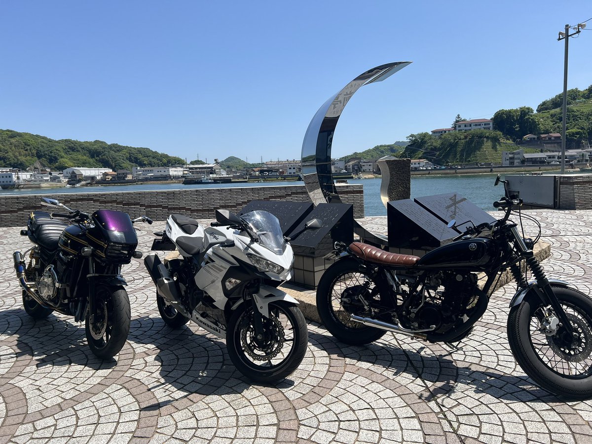 naimon14's tweet image. ninjaとは今日で最後…🥹
引き取ってもらう前に写真撮りました📸
ありがとうninja
さらば相棒
#バイク
#バイク乗り
#ninja
#ninja400