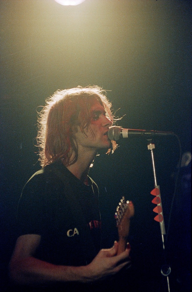 hourly kurt cobain (@hourly_cobain) on Twitter photo 