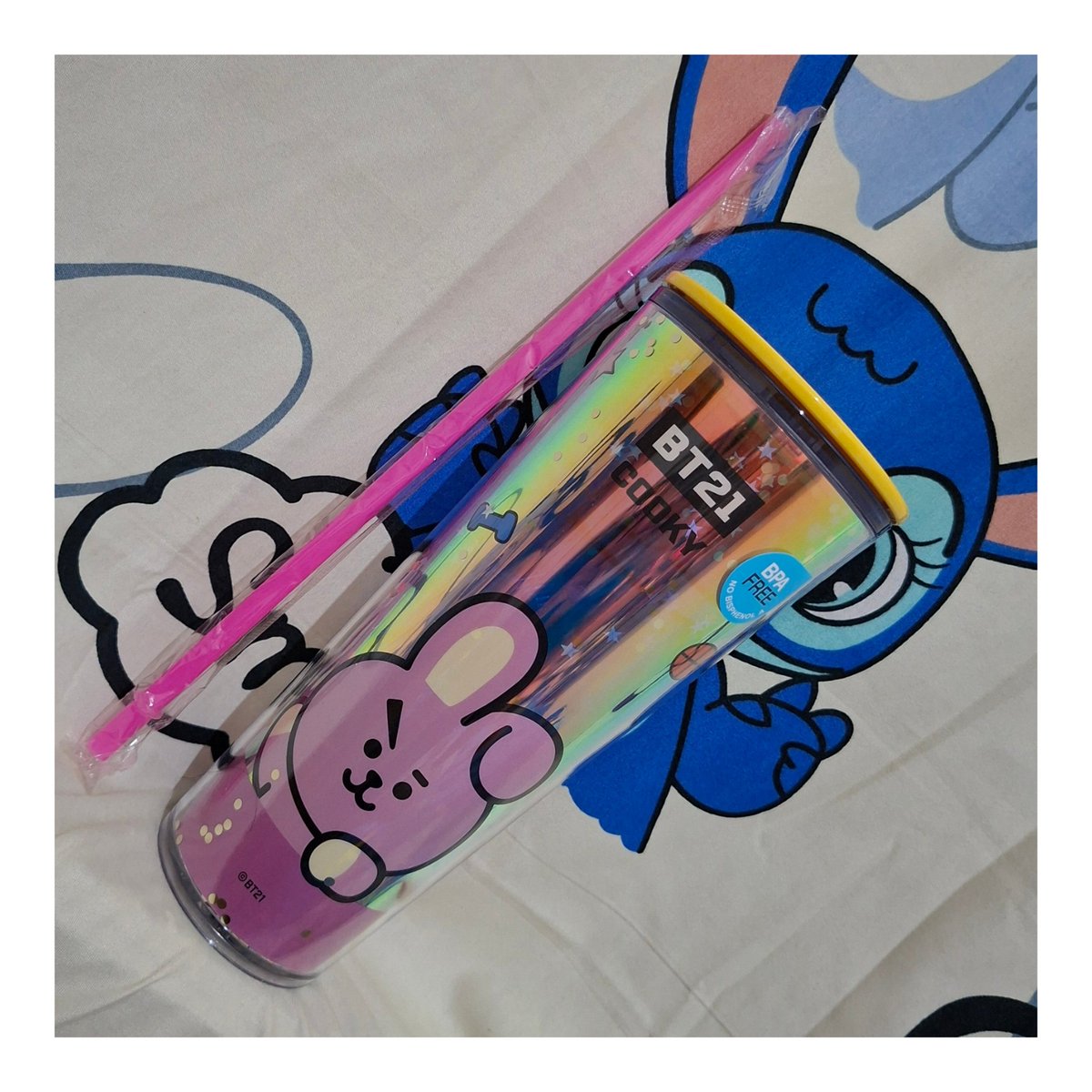 pjmrkive06's tweet image. Ayeayyyyy alhamdulillah hadiah GA nya syudah sampai, koleksi tumblr ku bertambahhh😍🤞
Terimakasiii banyak admin @tkstreamina @taekook_IDN dan juga ka @angelaavk_ semoga makin lancar rezekinya Aamiin🫶