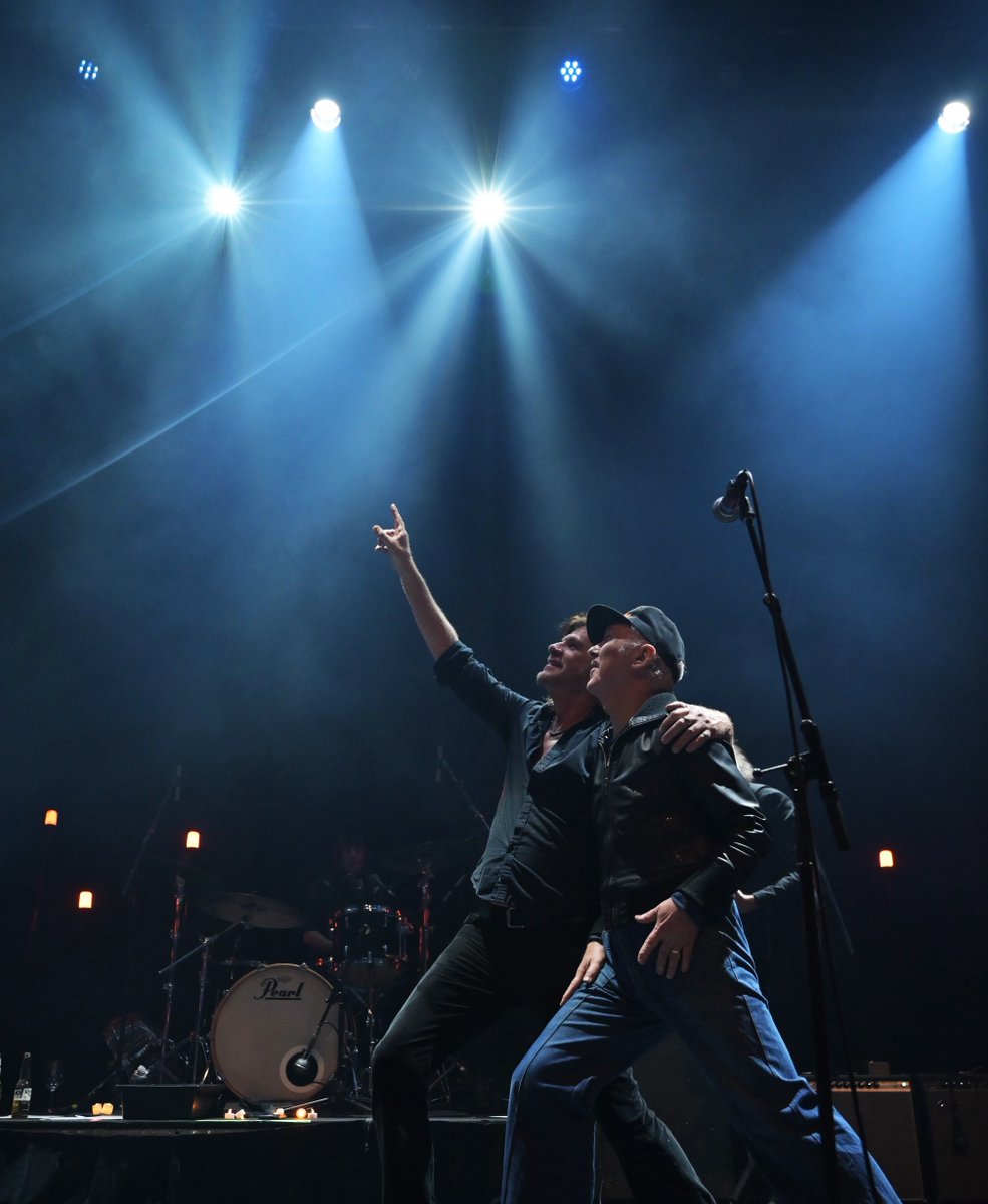 dave graney tweet media