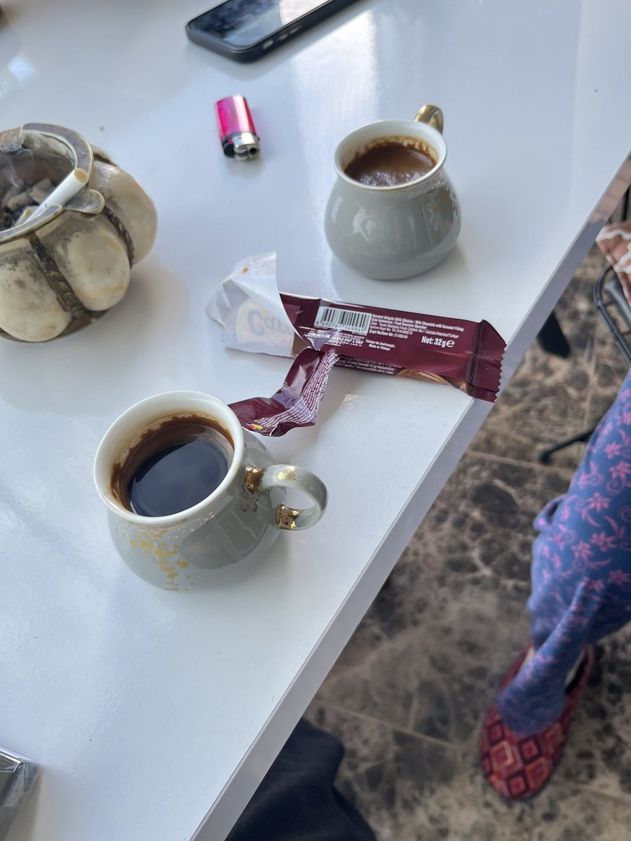 motorla kaza yaptıktan sonra kızlar