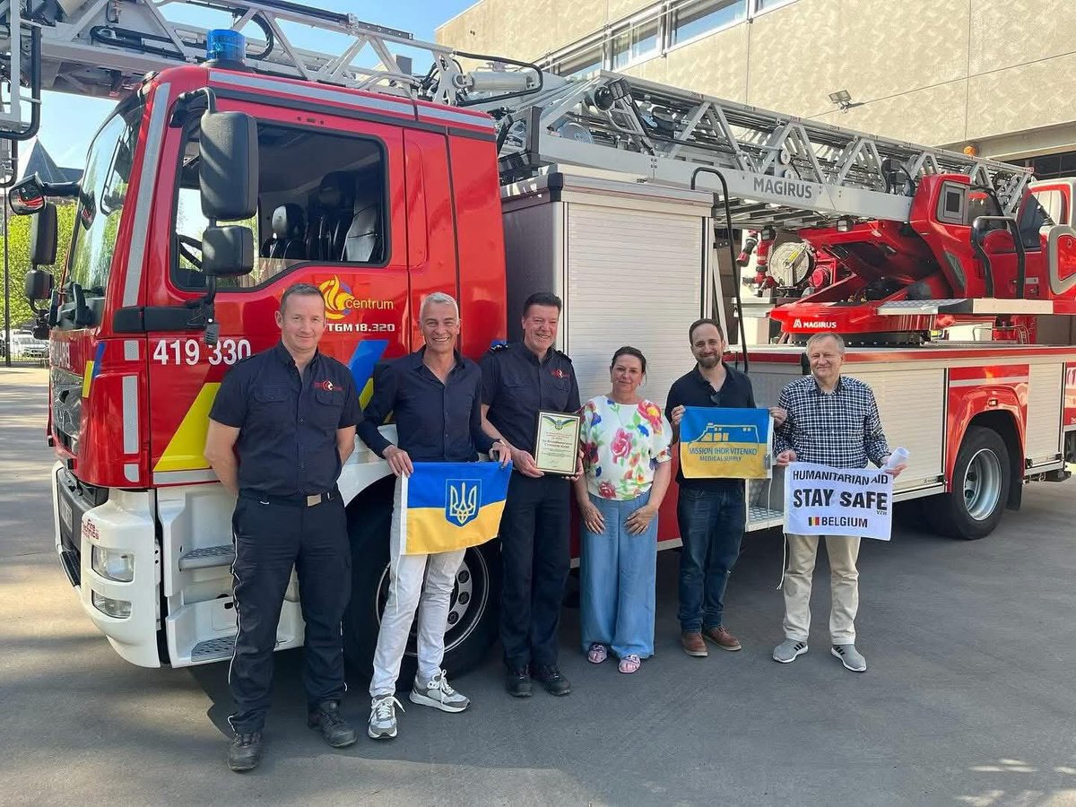 Eric_Lecomte_'s tweet image. Nous avons du matériel qui arrive en Ukraine chaque mois mais en novembre nous repartirons avec plusieurs ambulances, camionnettes et 4x4 transformés en véhicules d&apos;évacuation.

Même nous avons la chance de compter sur des hôpitaux, des zones de secours pour des dons de matériel,…