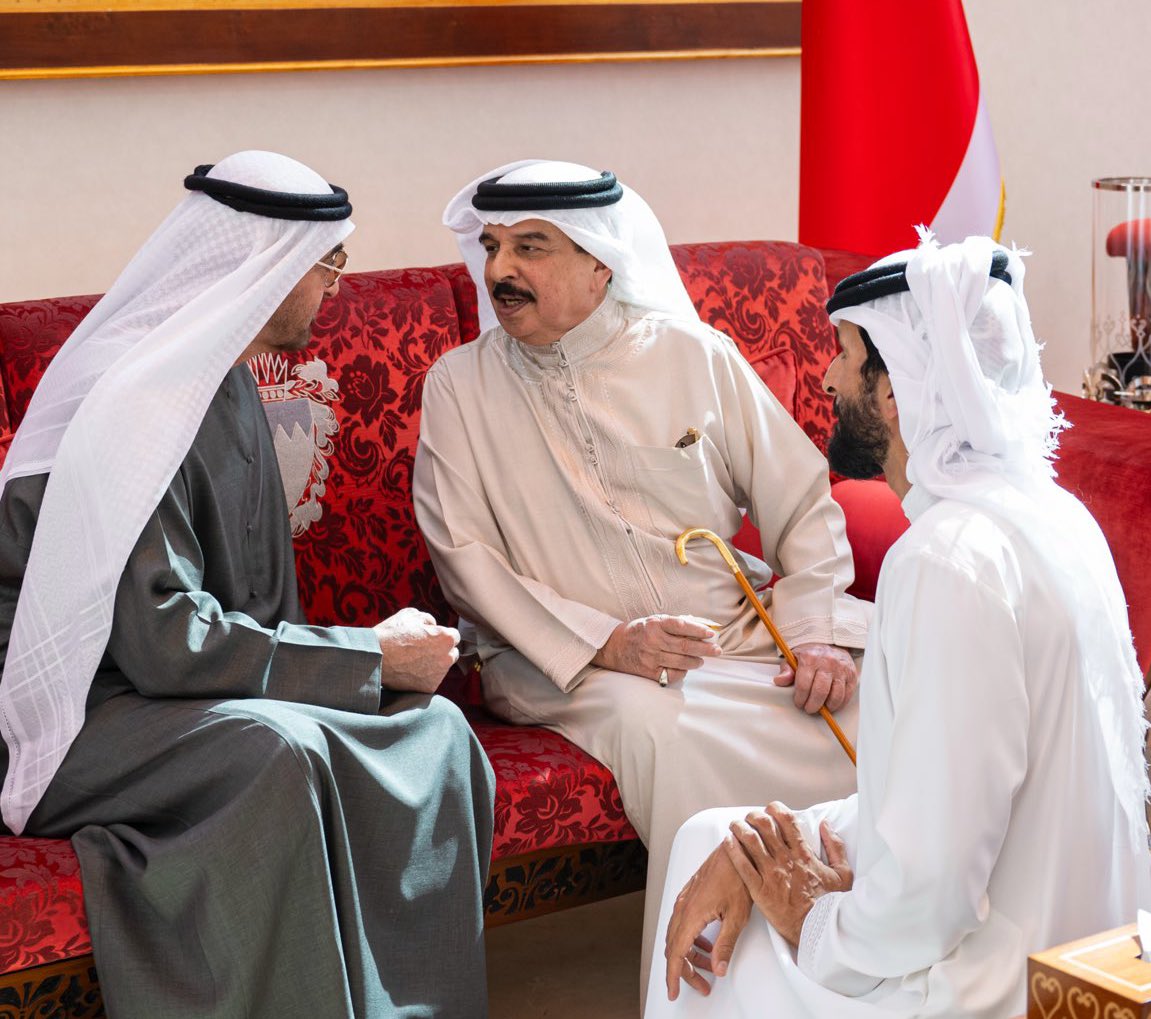 هوئولاء الصهاينة اذا لم يقطعو علاقاتهم مع الصهاينة على العرب ان يحاسوهم حساب شديد الشيطان ابن ذايد هوا من شجع الصهاينة على استباحة الارض العربية