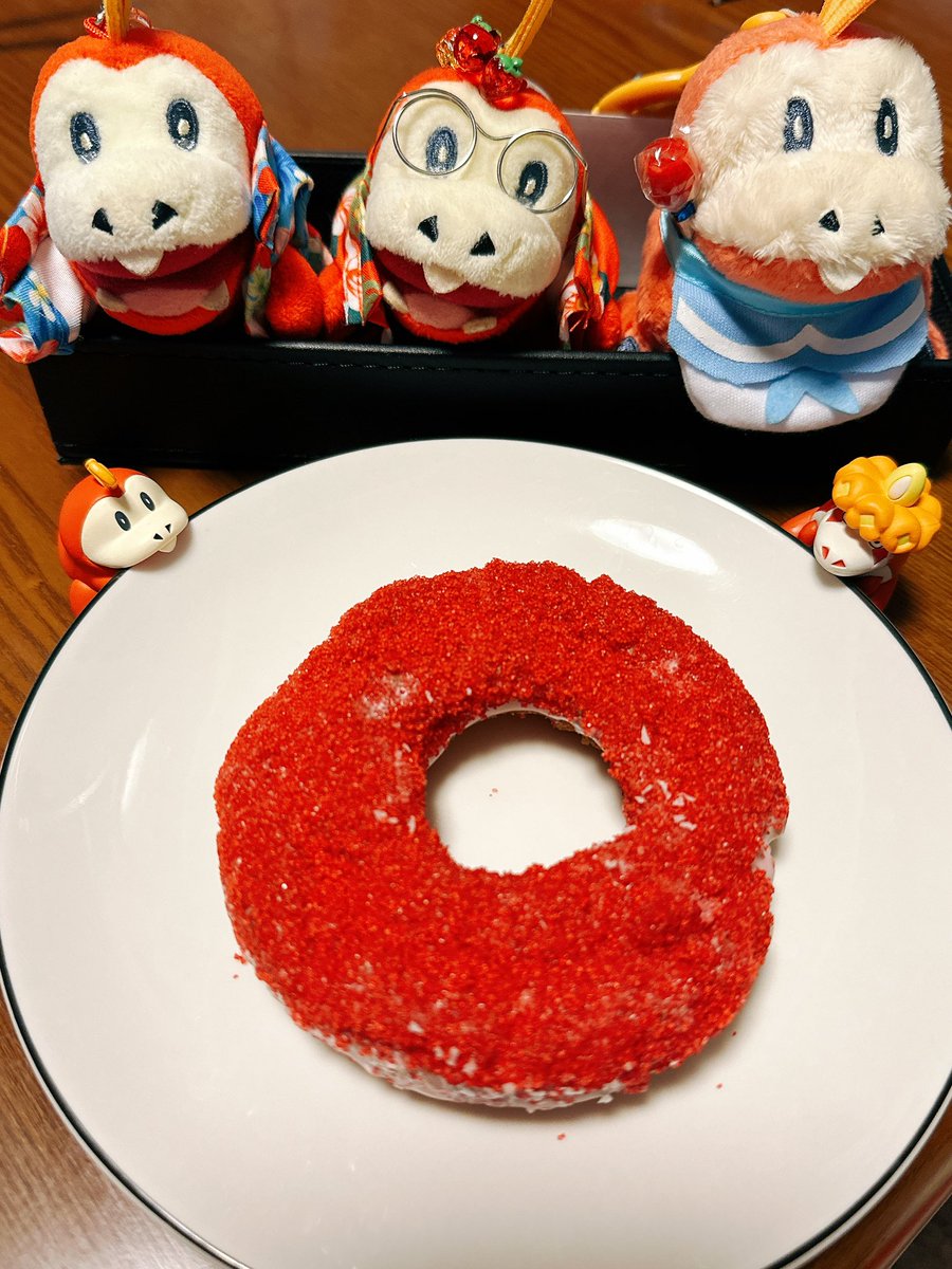 ミスドのりんごドーナツ🍎🍩
ホゲちゃんカラーで美味しくって最高だね♪