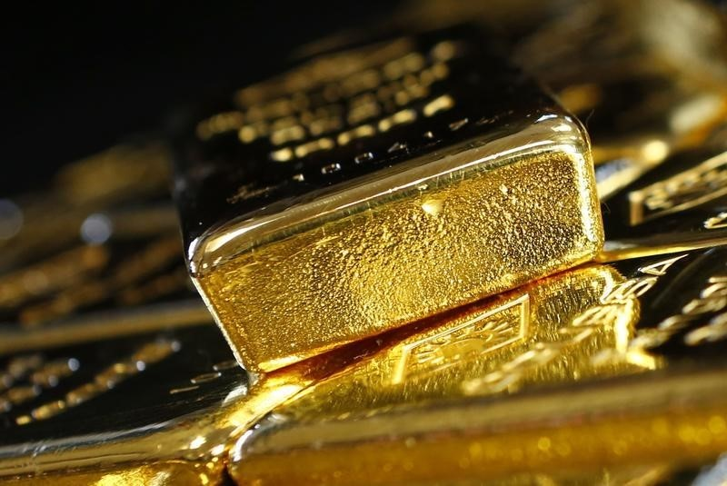 MMentors99X's tweet photo. 🪙GOLD prices remain near record highs, securing weekly gains!
.
Why? A cooling U.S. labor market reinforces bets on a Fed rate cut next week, outweighing slightly stronger inflation data.
#goldprices #XAUUSD #Fedral #forexeducation #TradingView #الحمد_لله #عشت_يابو_سلمان https://t.co/jmwBLA4rIO