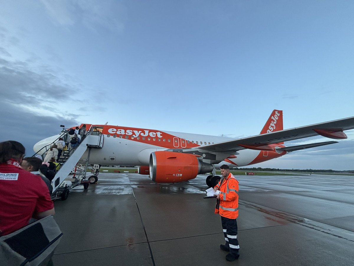 Up the fucking <a href="/WorthingFC/">Worthing FC</a> 🔴