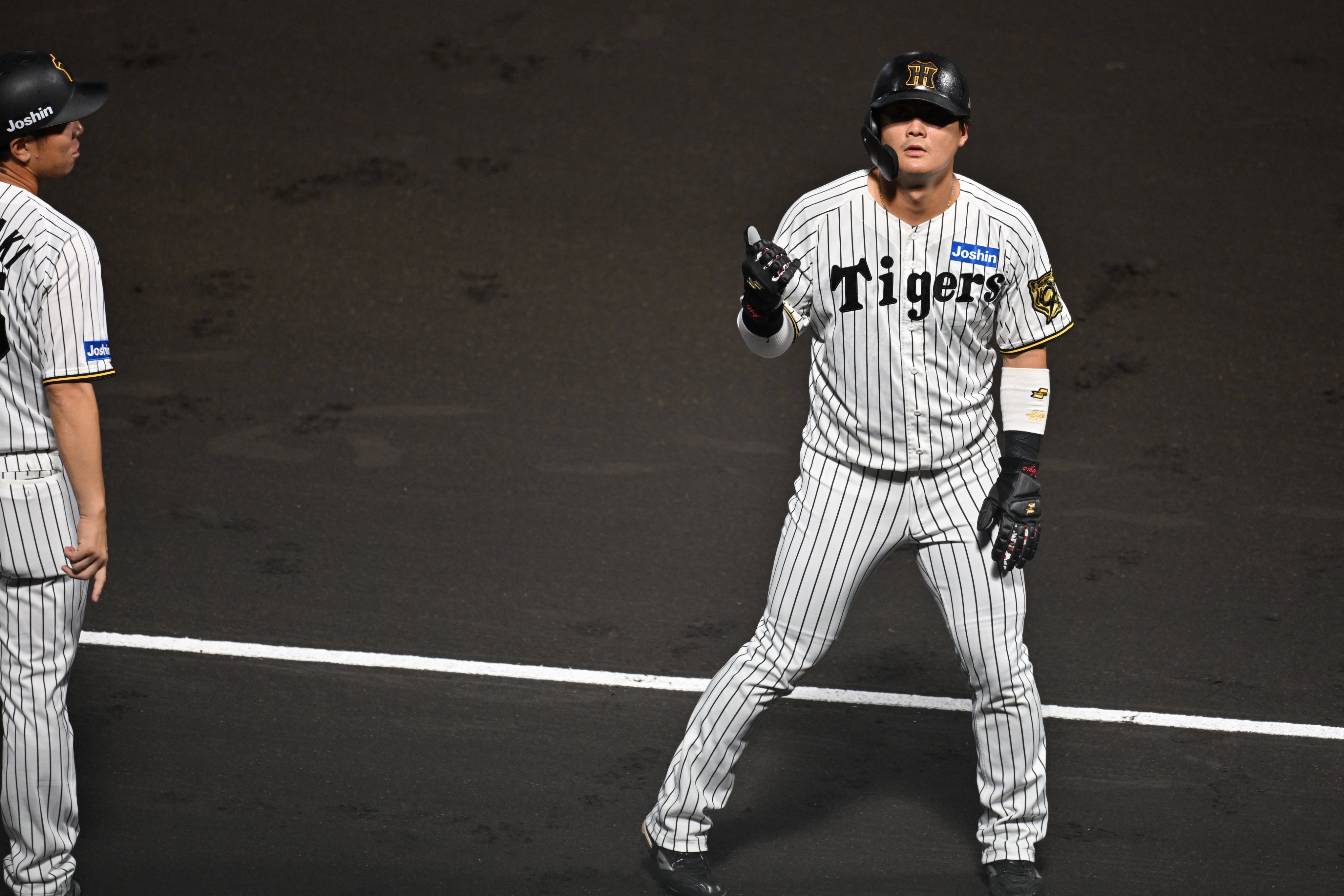 元横浜・阪神　山崎 憲晴リストバンド 元横浜・阪神 山崎 憲晴リストバンド - メルカリ