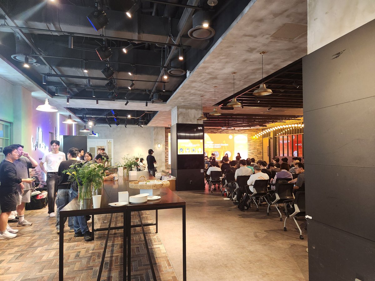 신호와소음 tweet media