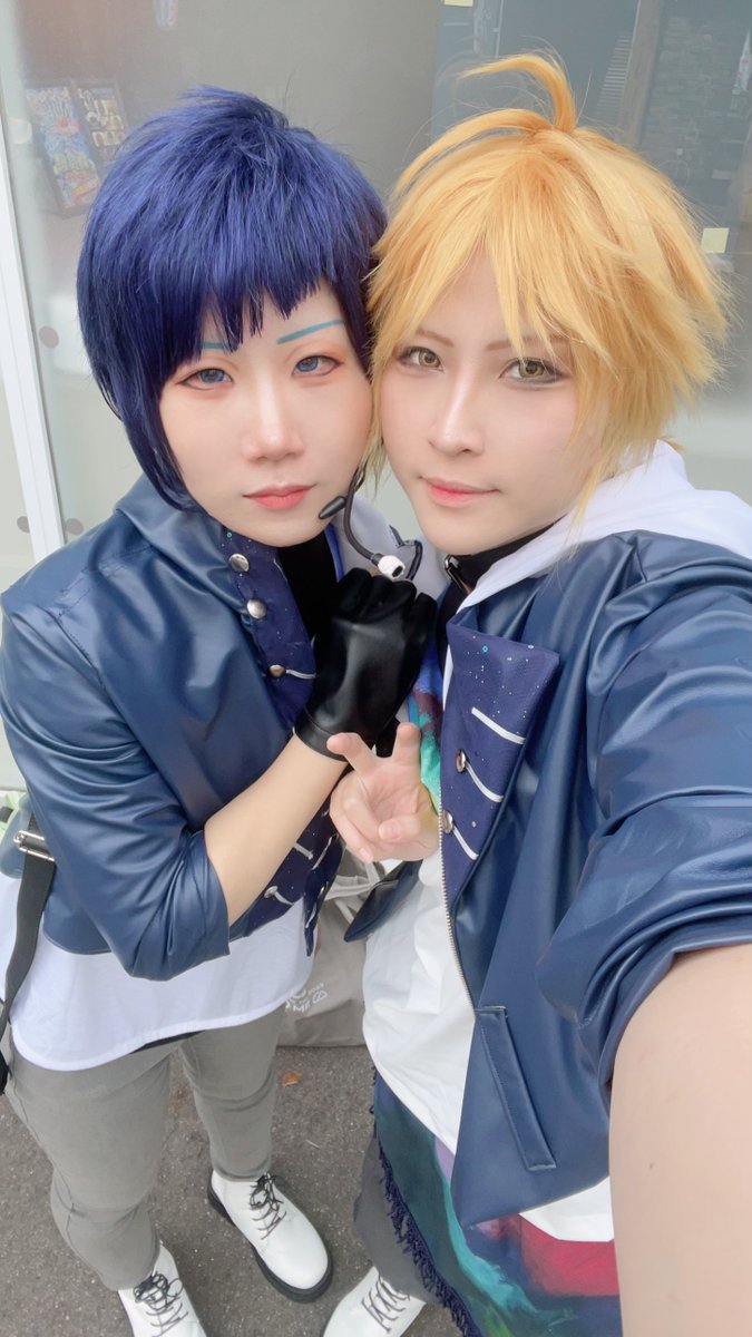 朝から吐きそうなくらい緊張してめっちゃ手が奮ってたんだけど
たうさんゆじろがずっと手繋いでくれてて、それを結構無意識に強めに握ってしまってたのに、ずっと手繋いでくれてた😭😭
言葉下手くそすぎる。けど、本当に貴重な経験をさせて頂きました。
ありがとうございました😭😭😭

#えふかけるえる