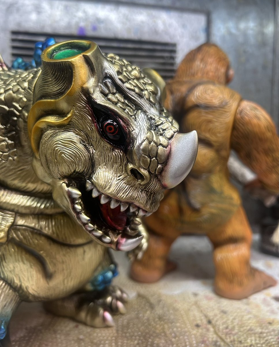 本日はライゾウなど。 販売は21時からです。 またシカフェスミニは16日