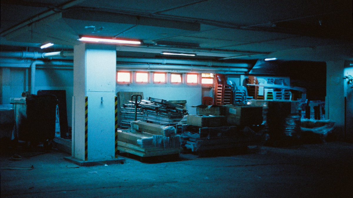 Cibmil_'s tweet photo. SG on film
Film stock by @jm_analog_09
.
#urban #night #film #analogphotography #yashicaelectro35 #cinestill800t #24T https://t.co/FZwyWucTkF