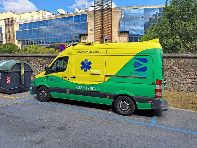 Joan den udako hondamenaren ondoren, #Osakidetza-k Emergentzietako ESIan premiazko aldaketak egingo zituela esan zuen.
Gaur salatzen dugu egoerak ez duela hobera egin, okerrera baizik.

👉🏼 Benetako eta premiazko neurriak eskatzen ditugu
▶️ esk.eus/osakidetza/ind…