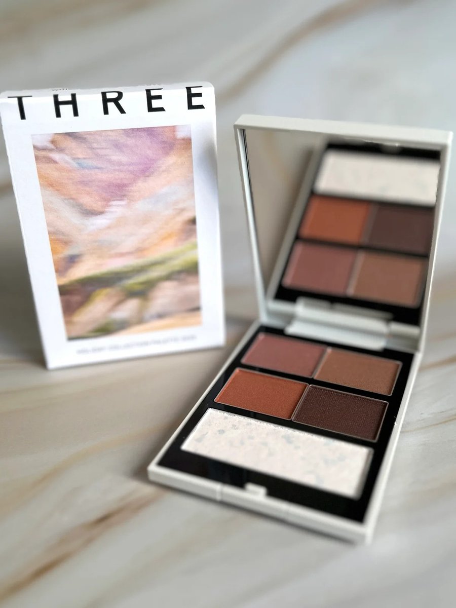 SPUR_magazine's tweet image. 捨て色なし！👏

【#ルナソル】
【#RMK】
【#THREE】

2025年ホリデーパレットを、スウォッチ付きで徹底レビュー。予約や販売が始まるタイミングに向けて、今から情報をチェック
　　🔻🔻🔻 
lnky.jp/O6WJbhO