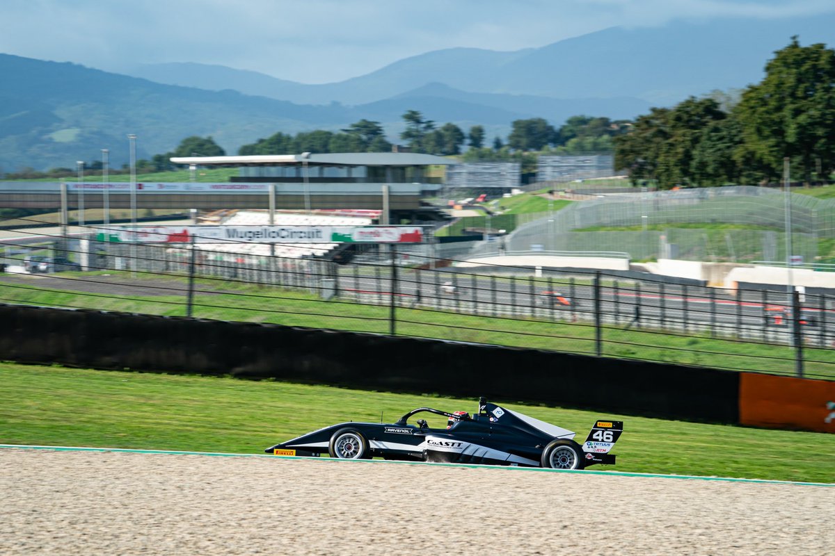 arybansal's tweet image. All eyes on the races ahead 👊

Race 1 // 10:25 CEST | 13:55 IST 
Race 2 // 16:40 CEST | 20:10 IST

Race 1 Livestream: youtube.com/live/Rpr7h-B6e… 🎦

Race 2 Livestream: youtube.com/live/dHefxxY-3… 🎦

#E4 #F4Italian #USRacing #AryBansal #India #Mugello