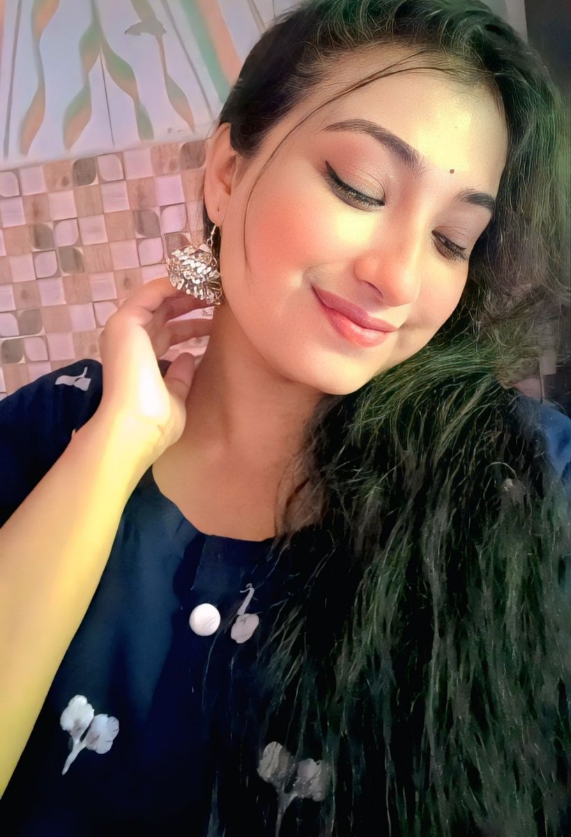 daisyydebnath's tweet photo. We clean up well ☾𖤓 https://t.co/BkoNd48Bk7