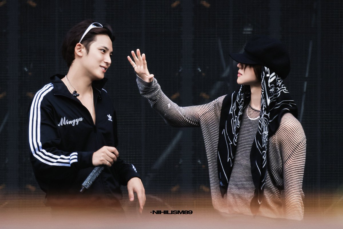 NIHILISM89 tweet media