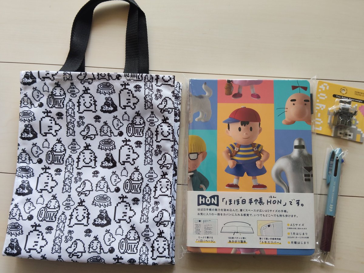 ◆ ほぼ日手帳のHON
　 MOTHERクレイフィギュア
　スクエアトート ミニ 購入 
2026年の手帳もかわいい🥳