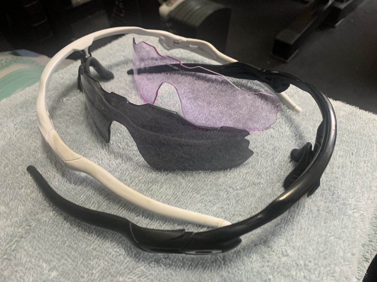 汚かったので久しぶりに丸洗い！

したのにやっぱ白は落ち切らんな💧