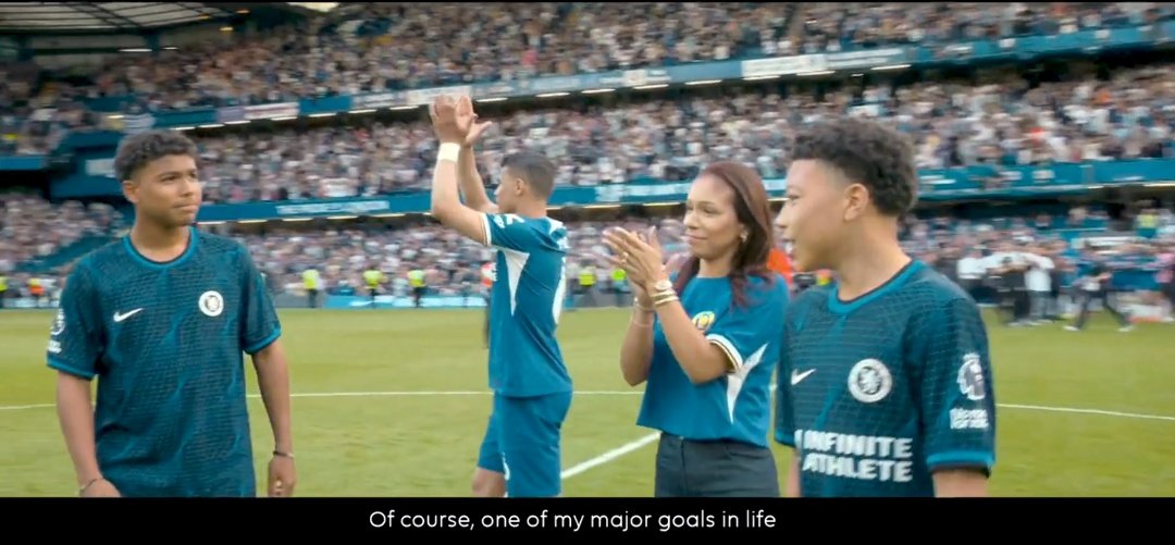 19___05's tweet photo. He is so chels @tsilva3 💙👊 https://t.co/ORsoZyoa5n