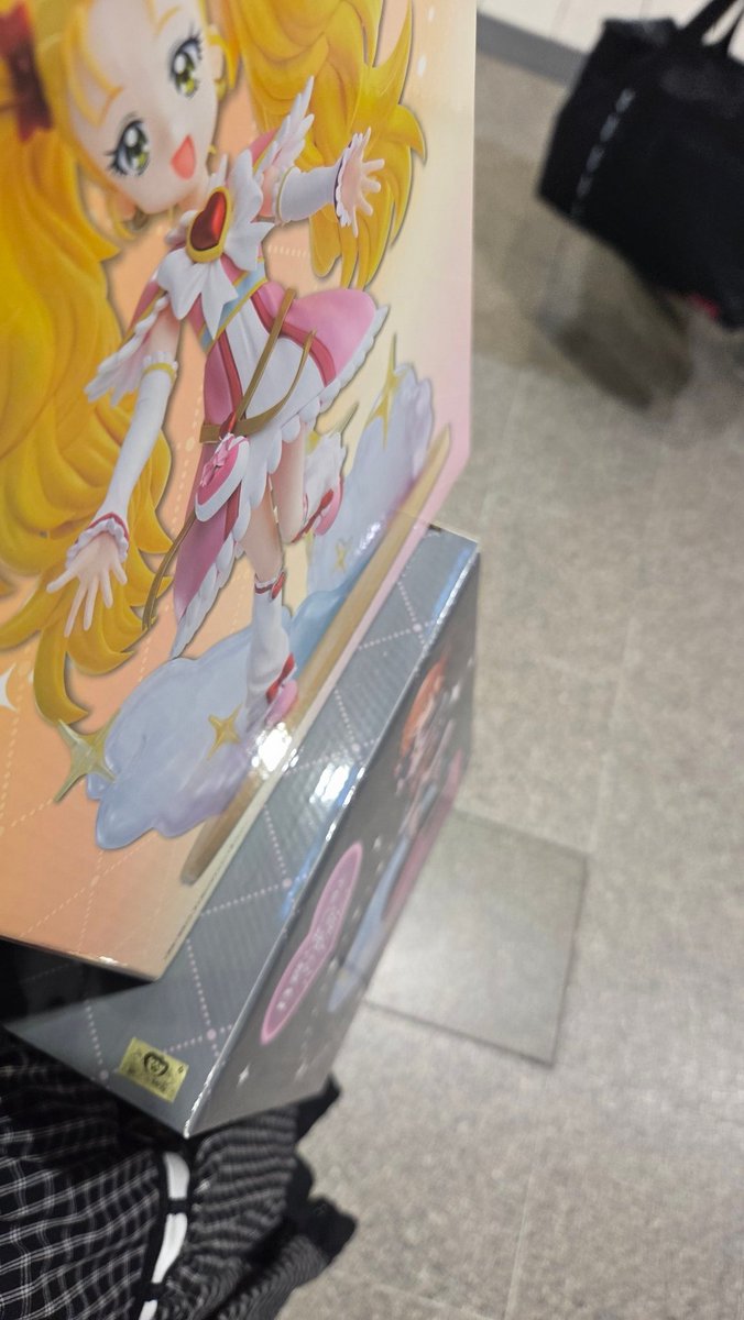 Az_Kr_291's tweet photo. ラストワンゲットしたものの袋なくて抱えて帰るしかない
ホワイトちゃんだけ枯れててホワイト探しの旅が始まる
なんやこれ https://t.co/sqBXKFGMbN