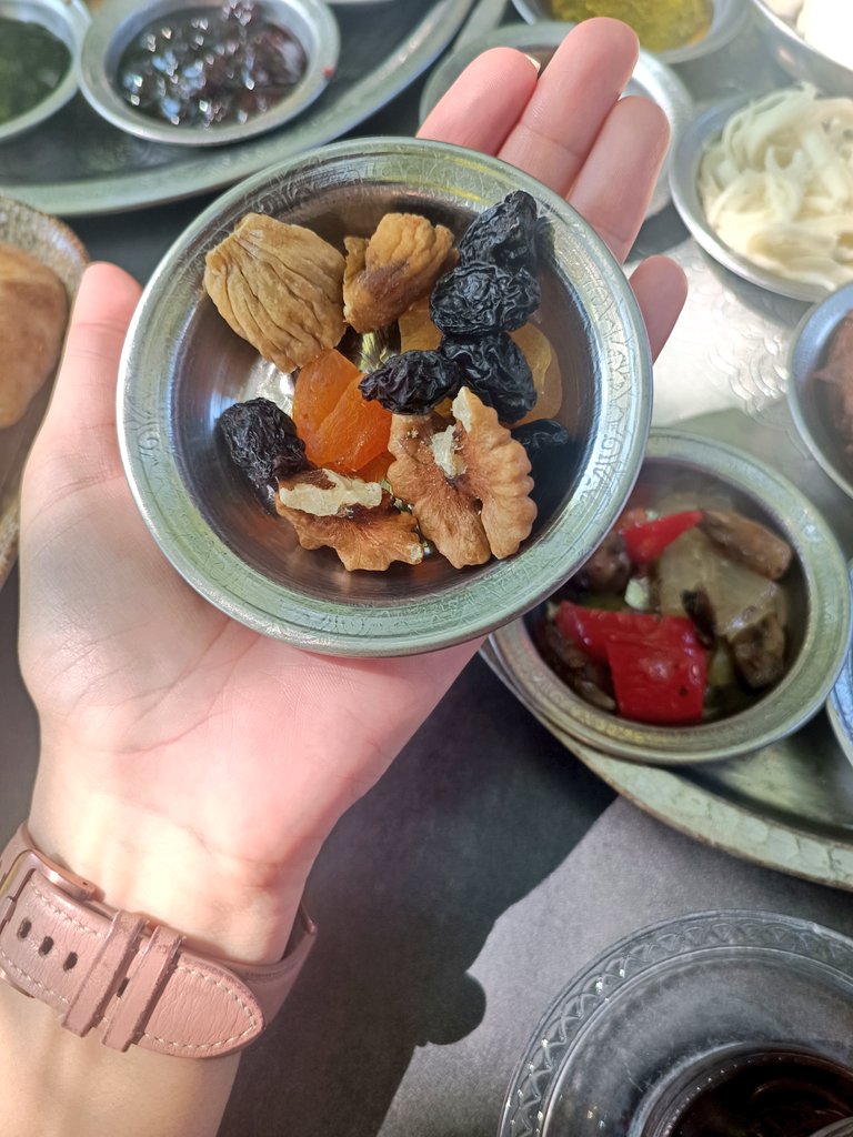 pymsszi's tweet image. Tabak boyutları şaka mı 🤦 #hayad