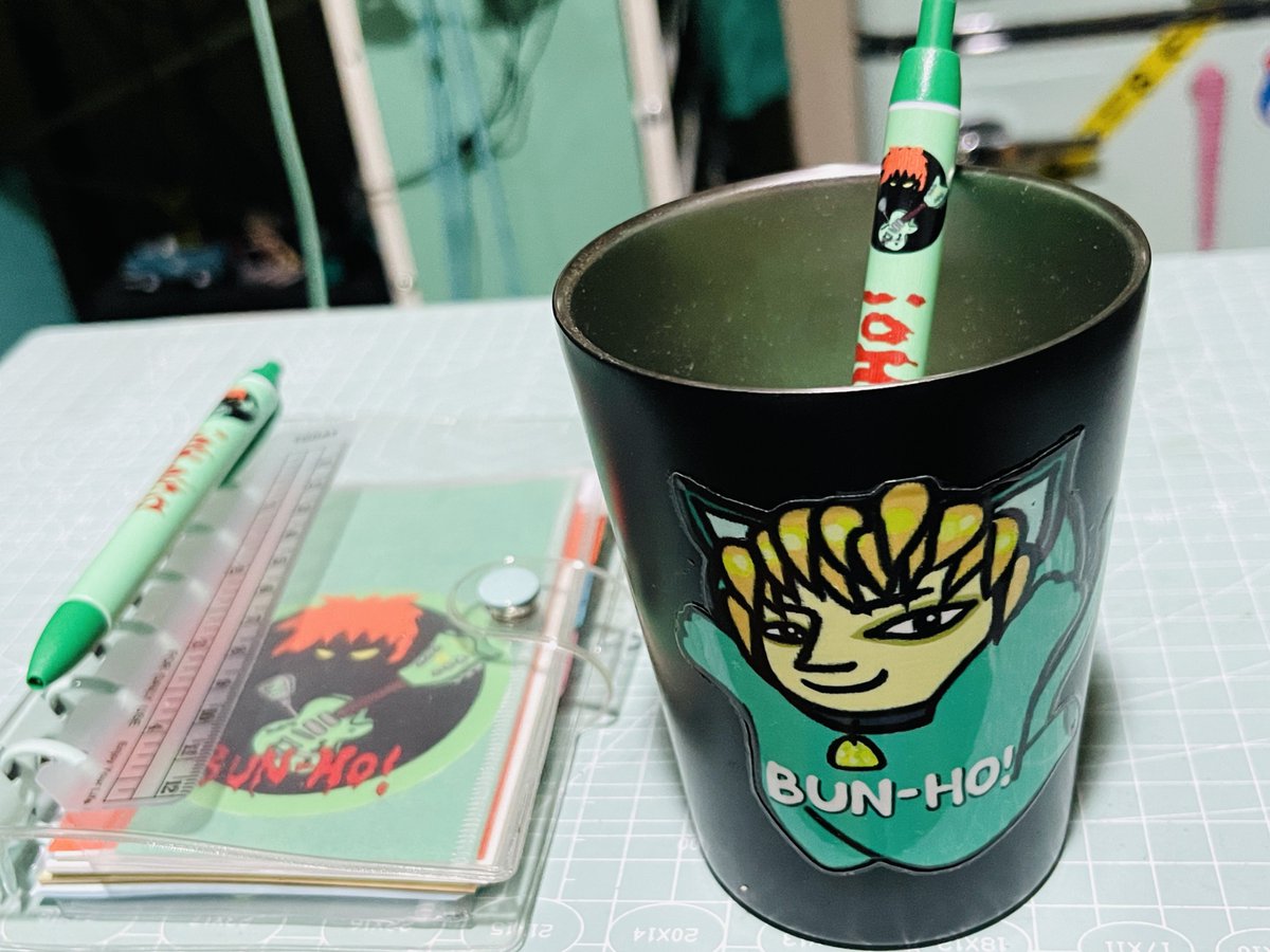 BUNHO69's tweet image. BUN-HO!(ぶんほー)ペン出来た！
自分大好きぶんほーペン

過去にミントグリーンのような発色の良い色はくすんで出来て来ること多かったけど【Zazzle】さんに注文したら指定通りの色で届いて良かったです！

@zazzle #Zazzle @BUNHO69 #ぶんほー #ボールペン #オリジナルグッズ #ミントグリーン