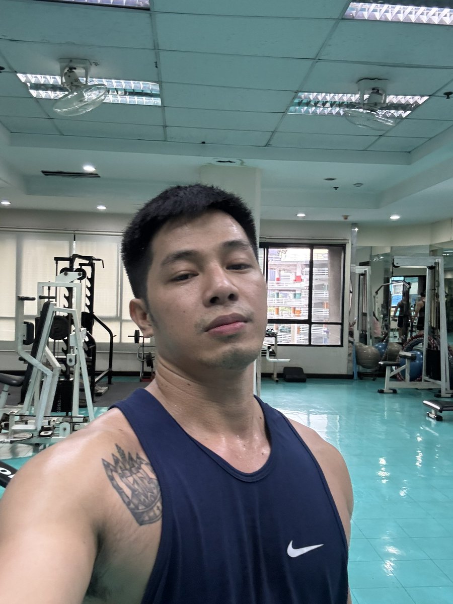 jickson0326's tweet photo. Balance lang: 2 days na alak, ngayon sweat and grind naman. 🥵
#DermaWorldBaby #dermaworldbabies #dermaworld #thailandtravel https://t.co/b22FJJyUmB