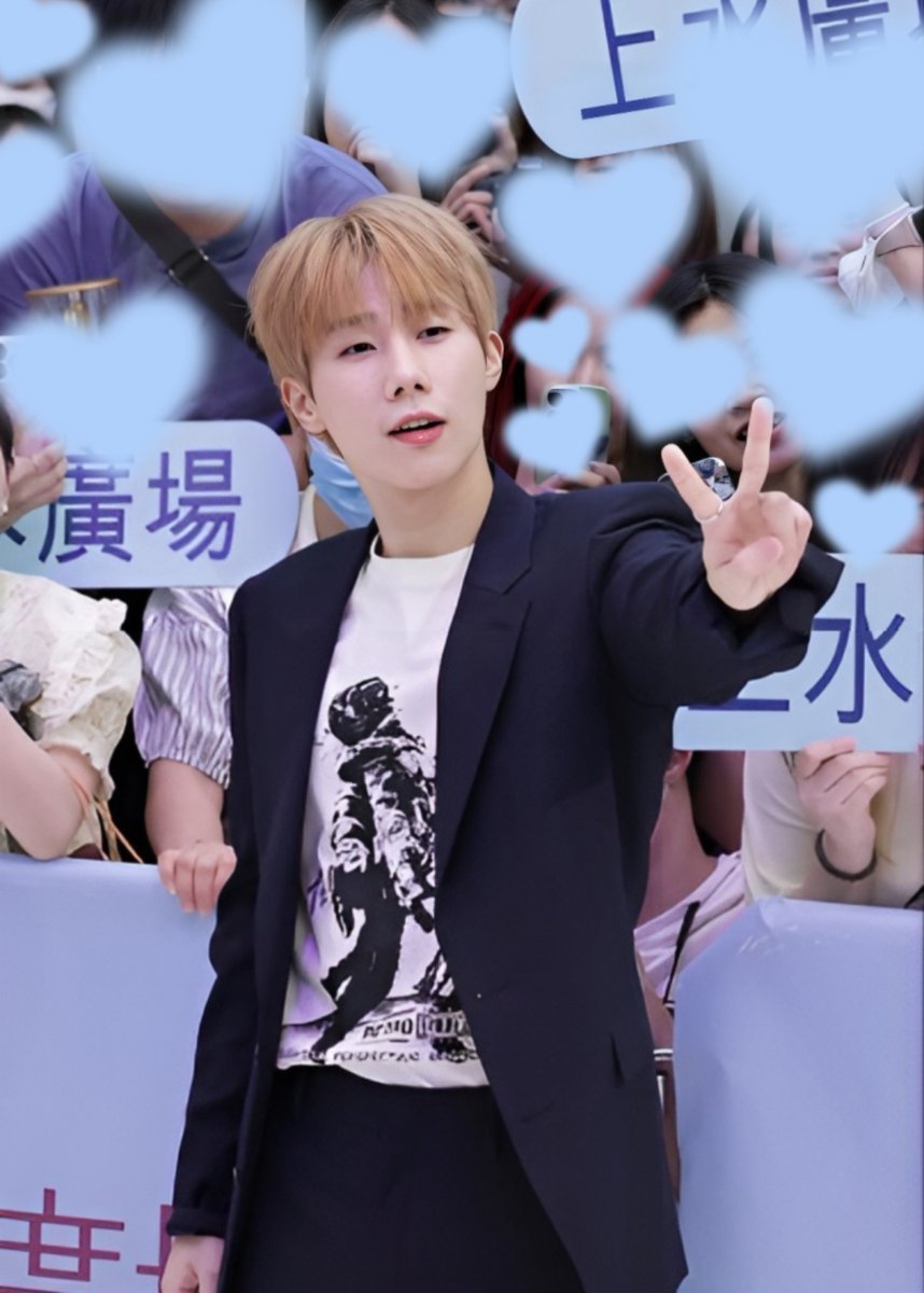 bbabbi357's tweet photo. 홍콩성규를 이기는건 홍콩성규 뿐이구나... https://t.co/E3gAOJi3bo