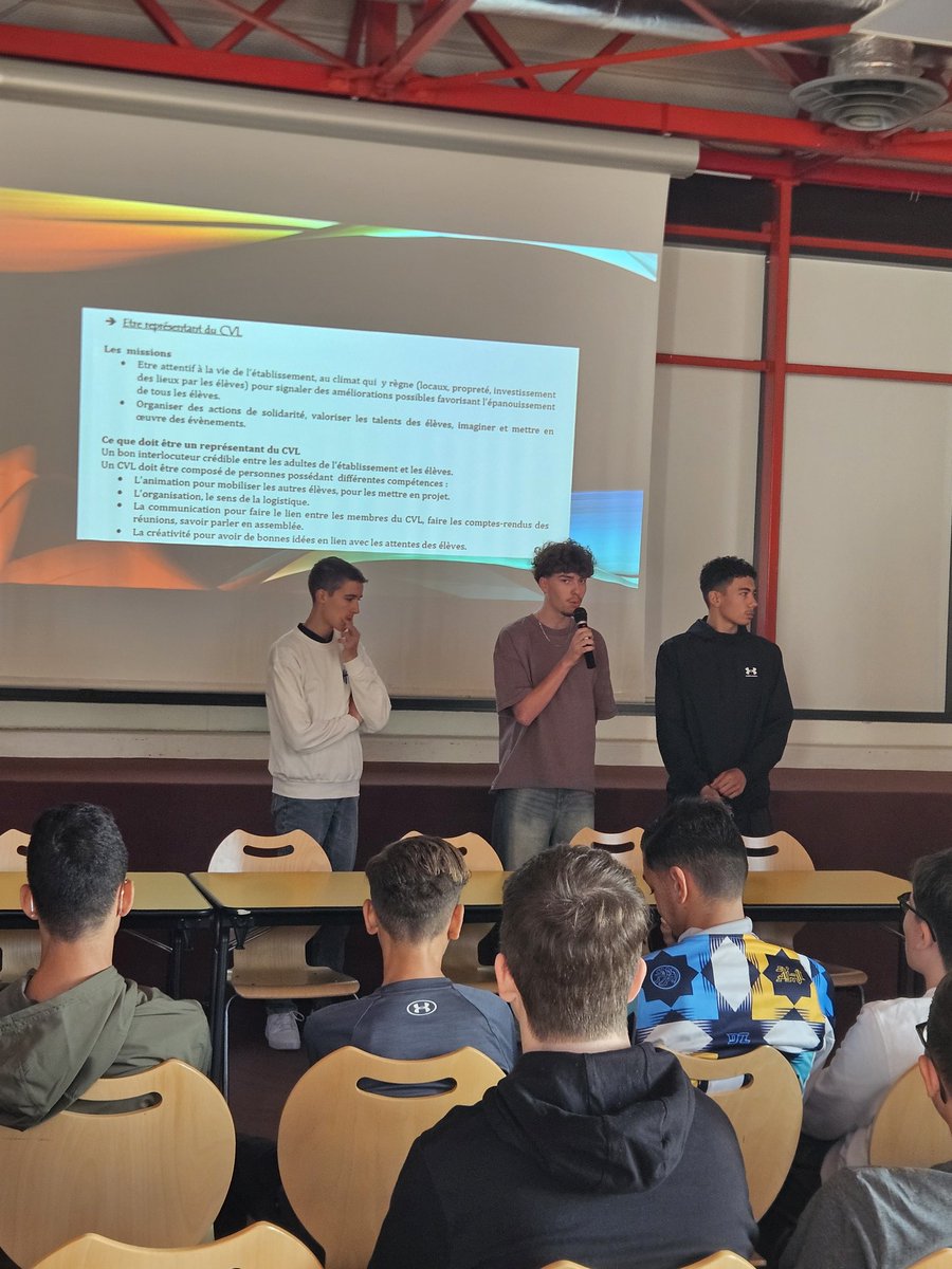 ChristVdbPro's tweet image. C’est parti 🎉 ! Le CVL lance officiellement la Semaine de l’engagement au lycée. @academielyon