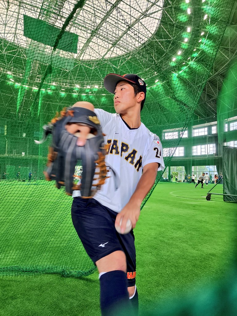 sponichi_kkbb's tweet photo. スーパー何でもできる坂本くん https://t.co/CX2FFZyaha
