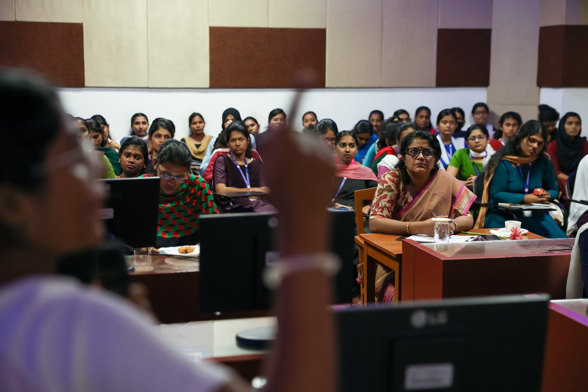 VimalaCollege's tweet photo. IIC organized a Intra Institutional Start-up Competition. Final Evaluation and Award Ceremony on   25 August, 2025 https://t.co/m9gUjKvGCf