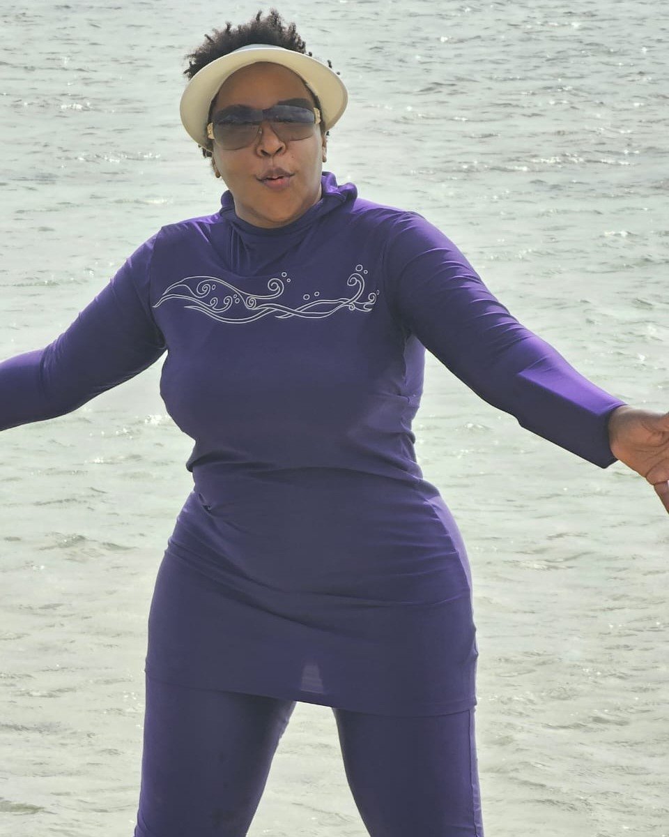 Achieve a healthy balance between work, rest and fun, and you're a step closer to your most productive self.

Hapa kuna watu wanasema naweza kuwa actor na wengine wanasema Olympic swimmer. Wewe unaonaje?

Happy weekend to you and yours❤️