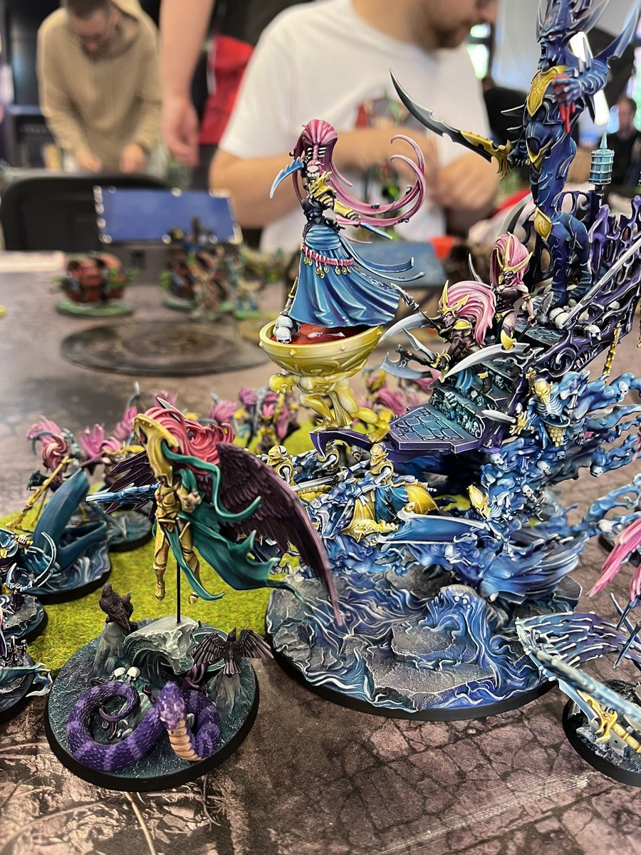 PeterQrkowski tweet media