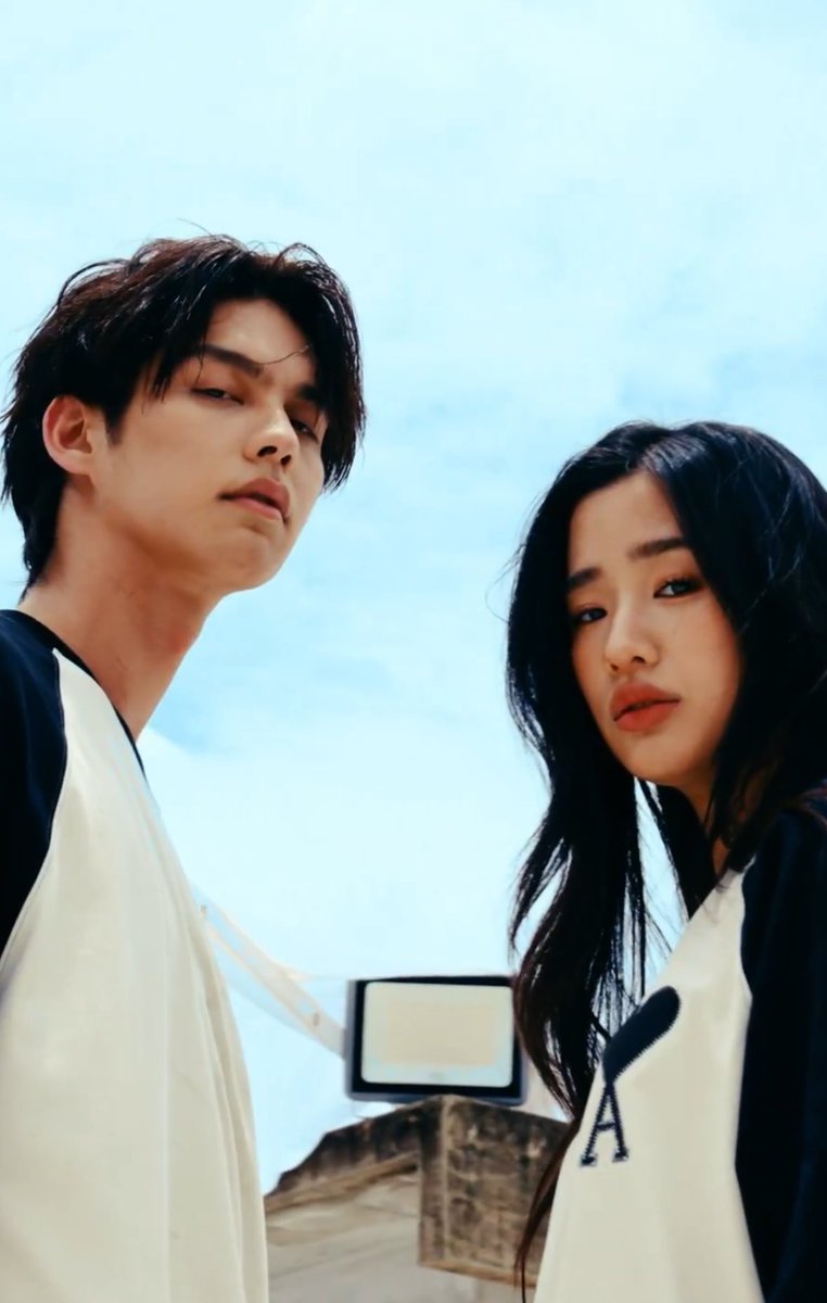 The thyme and gorya energy in here 🔥