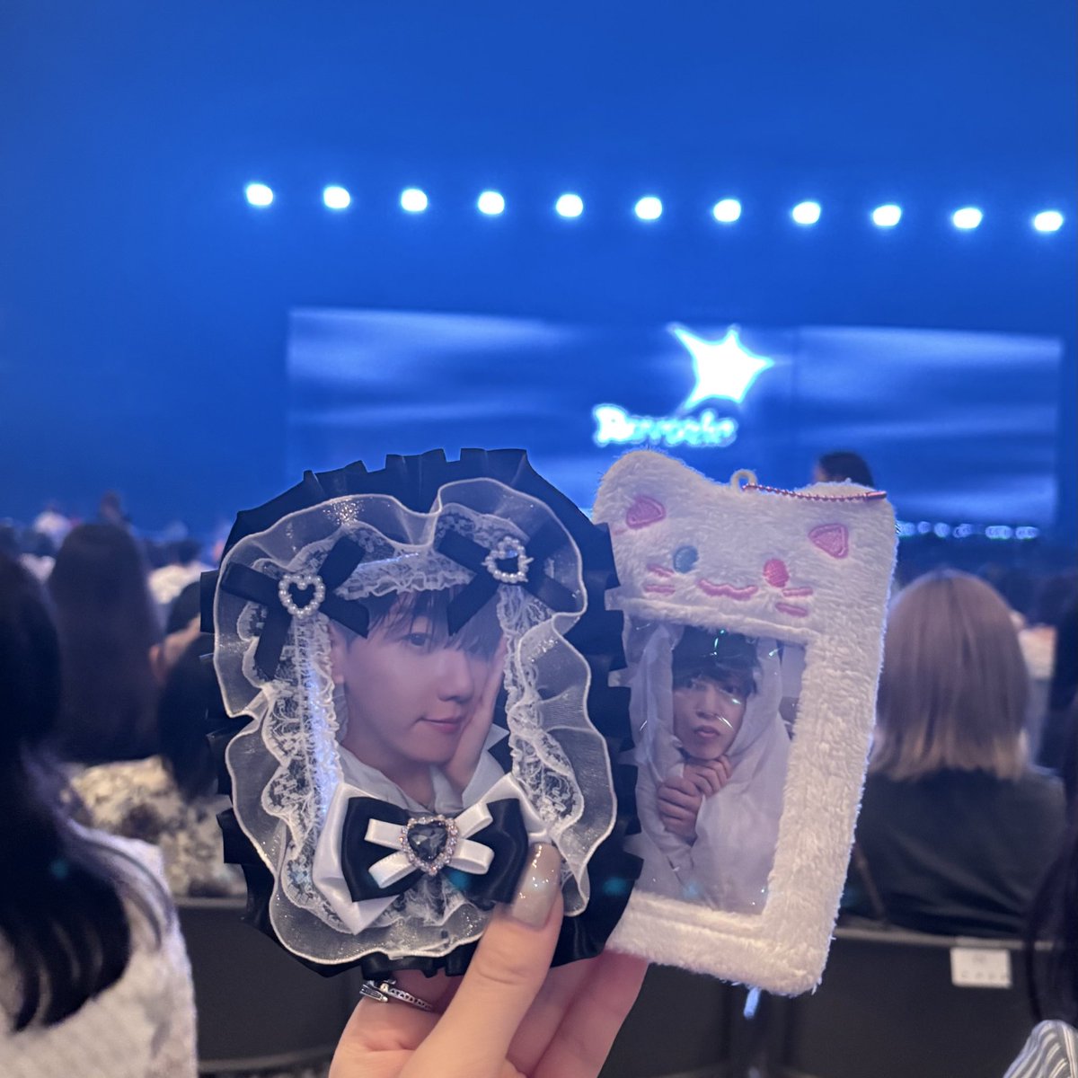 4rang_99's tweet photo. 백현아 곧 만나🩷🩷 https://t.co/BGPNNbHwNF