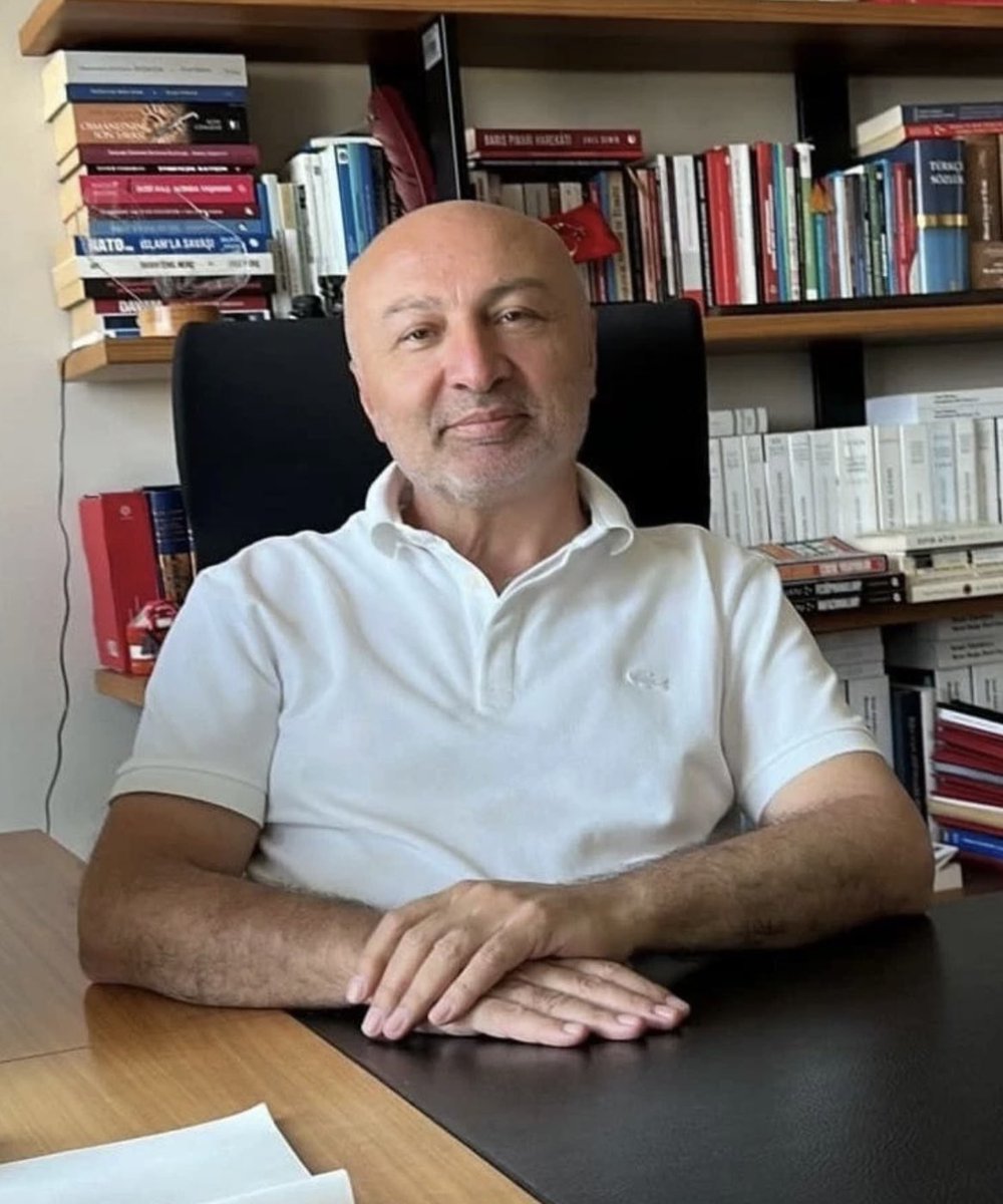 Canım kardeşim, dostum, yol arkadaşım Hamdi Kılıç’a Yüce Allah’tan gani gani rahmet; değerli ailesine baş sağlığı ve sabr-ı Cemil dilerim.

#HamdiKılıç 🤲🏻